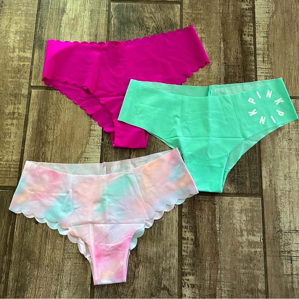 VS Pink Cheeky Panties